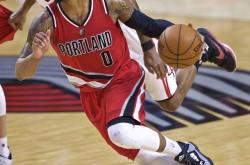 浓眉哥迎来五赛季高光表现，巴黎圣日耳曼球迷沸腾！的简单介绍