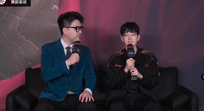 Scout重返赛场，险胜首场状态出色，老鹰观众沸腾！